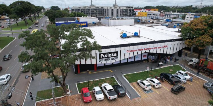 Fujioka lança superloja com grandes descontos para CNPJs em Brasília