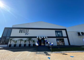 M.Pollo e Paco Jeans inauguram outlet em Aparecida de Goiânia