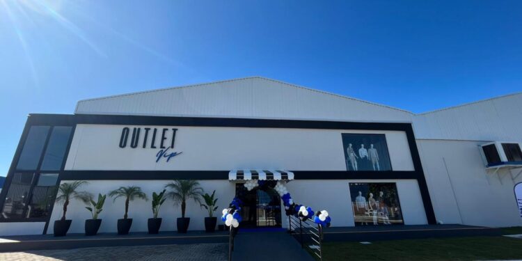 M.Pollo e Paco Jeans inauguram outlet em Aparecida de Goiânia