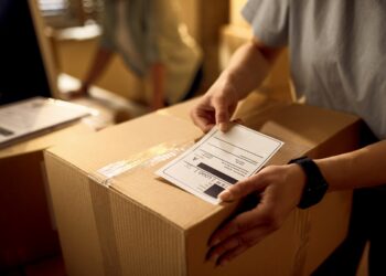 63% dos consumidores já desistiram de uma compra por causa do valor do frete