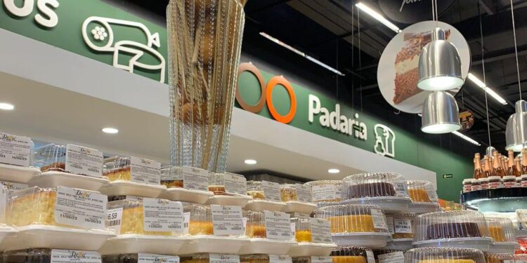 Padaria Bretas da unidade na T-55 agora é Della