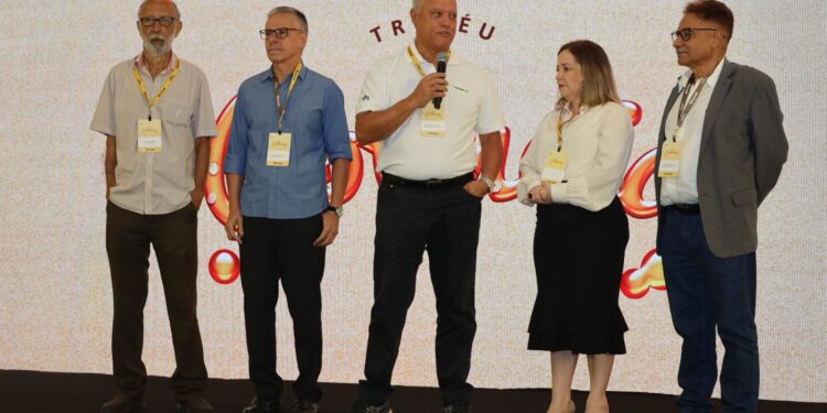 Central Sicoob Uni reconhece o desempenho das cooperativas no Troféu Colmeia