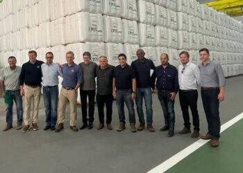 CEO global da Bayer visita a Bom Futuro; iniciativas sustentáveis chamaram a atenção