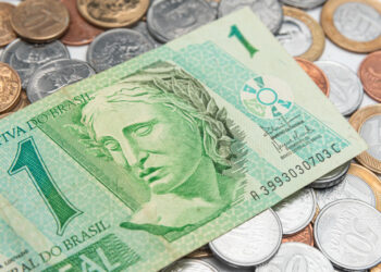 A solução é vender o Brasil?