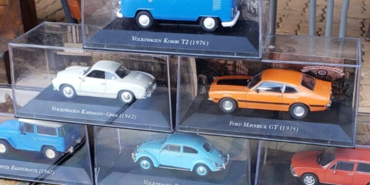 Maior feira livre de venda e troca de antiguidades de Brasília acontece neste domingo (2)