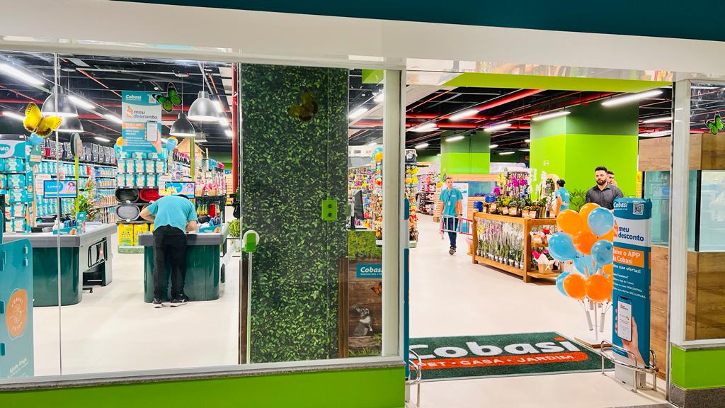 Cobasi inaugura loja no Venâncio Shopping - STG News