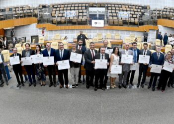 Câmara de Goiânia presta homenagem a cooperativistas