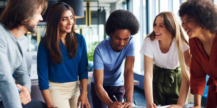 Parceria entre Dell Technologies e Junior Achievement Goiás convida estudantes a desenvolver iniciativas pela diversidade