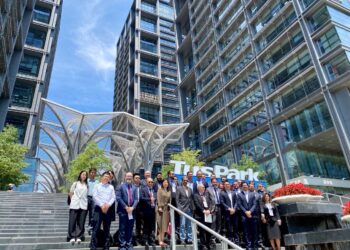 Empresa de energia renovável chinesa tem intenção de fazer investimentos em Goiás