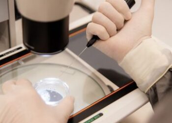 Clínica Fértile recebe o primeiro banco de sêmen de Goiás