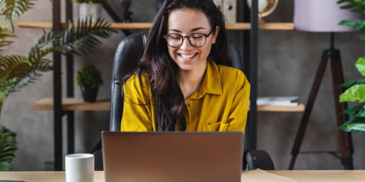 Home office: Receita muda regra para deduzir ajuda de custo