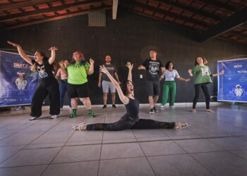 Blau Farmacêutica patrocina projeto que prepara artistas para atuarem em hospitais de Anápolis