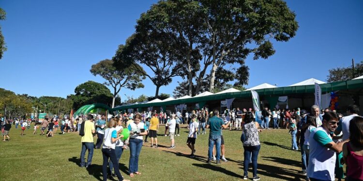 Celebração do Dia C Goiás leva 5 mil pessoas ao Jardim Botânico
