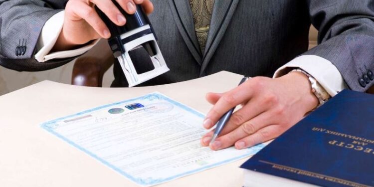 Cartórios de Goiás registram quase 400 alterações de nomes depois da nova lei