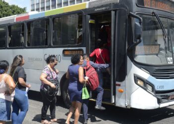 Menor preço faria mais brasileiros usarem transporte público, diz CNI