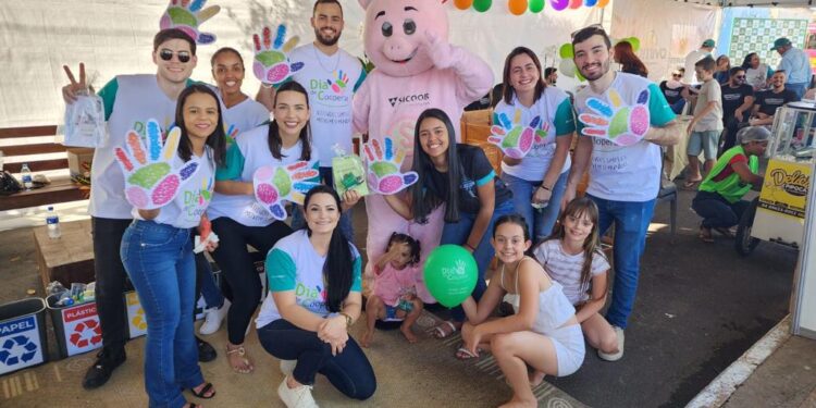 Sicoob Unicidades participa do 1º Dia do Cooperativismo em Mineiros (GO)