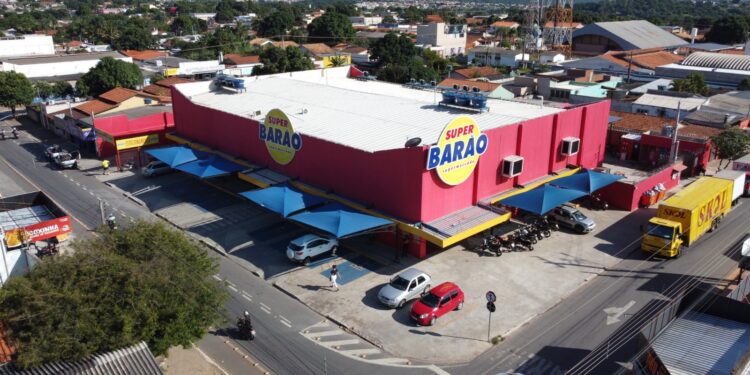 Super Barão disponibiliza 140 vagas de emprego em Goiânia e Região Metropolitana