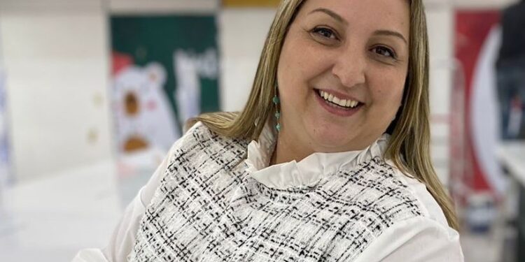 Roberta Tibery assume marketing de indústria nacional