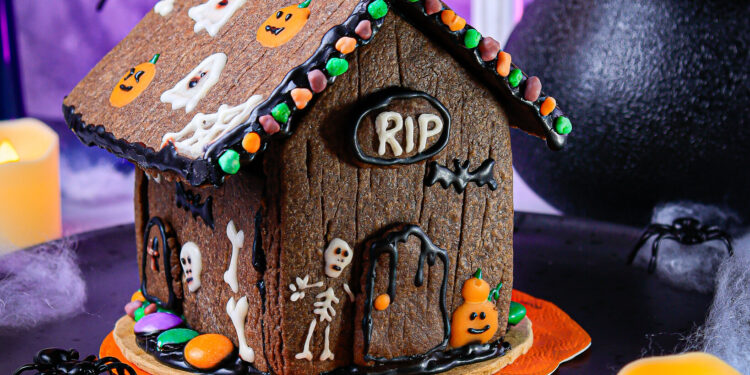 Kit de Halloween: Casinha de Gingerbread Assombrada!