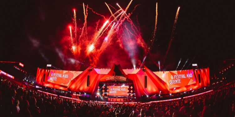 Caldas Novas se prepara para receber 200 mil turistas no Feriado de Finados