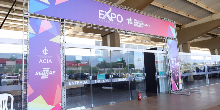 Feira do Empreendedor começa aquecida em Anápolis