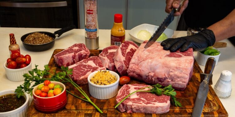 Beef Bistrô recebe prêmio como melhor boutique de carne e prepara inauguração de segunda unidade no Alpha Mall