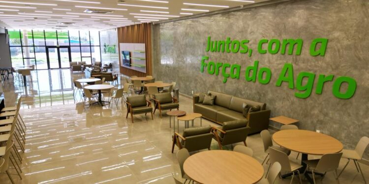 Sicredi Planalto Central inaugura primeira agência agro em Cristalina (GO)