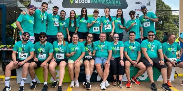 Sicoob Empresarial arrecada uma tonelada de alimentos durante Corrida Solidária