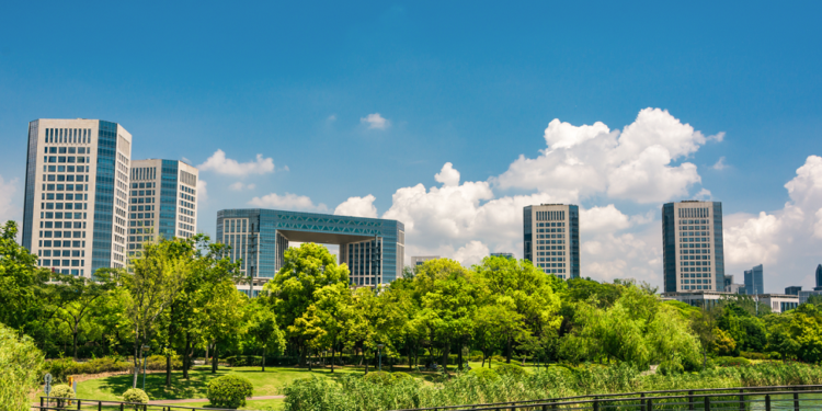 BNDES capta R$ 8,5 bilhões com Banco do BRICS para financiar agenda do clima e infraestrutura sustentável