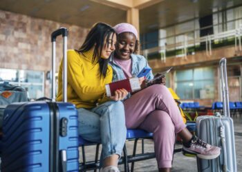 54% dos brasileiros desejam investir em viagens em 2024