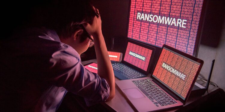 75% do setor industrial sofreu ataque de ransomware no último ano, revela estudo