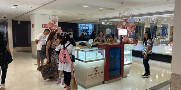 Mapa da Mina inaugura primeira unidade em Brasília e destaca otimismo do setor em semijoias