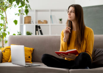 Nem estuda, nem trabalha: causas e desafios da geração “nem-nem” no Brasil