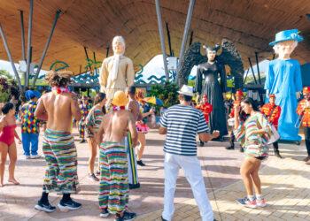Hot Park terá Carnafolia para toda a família durante o feriado