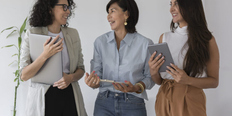 Networking para mulheres: Confira 5 dicas de como construir uma rede de contatos