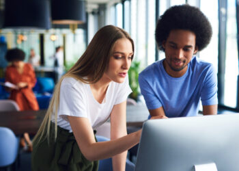 Projeto visa capacitar e encaminhar jovens goianos ao mercado de trabalho de forma gratuita