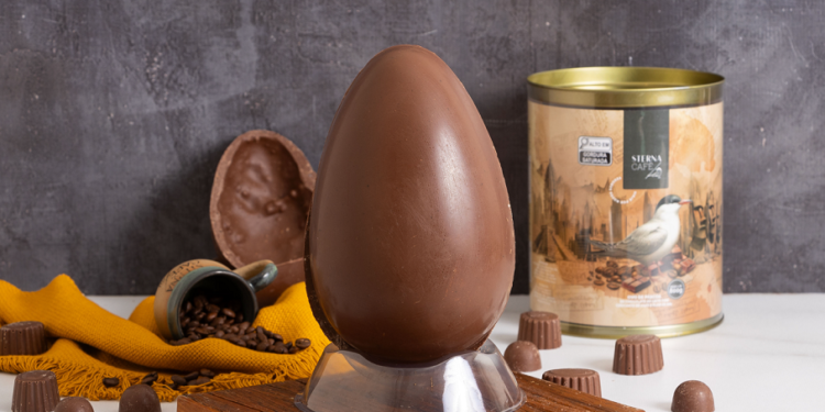 Café e chocolate se transformam em um novo sabor na campanha de Páscoa da Sterna Café