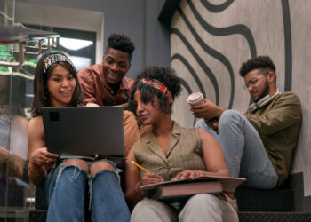 A ascensão da geração Z: O que move os jovens no mercado de trabalho?