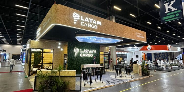 Goiana B2 Agência se destaca na construção de estandes e conquista prêmio