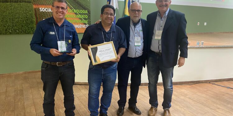 Jalles recebe Prêmio +IAC