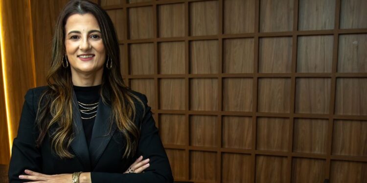 Enfermeira goiana cria a primeira clínica de massagem estética sem hora marcada do Brasil e lança rede de franquias