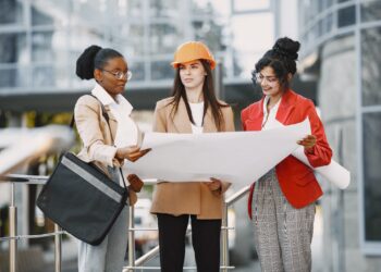 Mulheres ganham cada vez mais destaque no mercado imobiliário