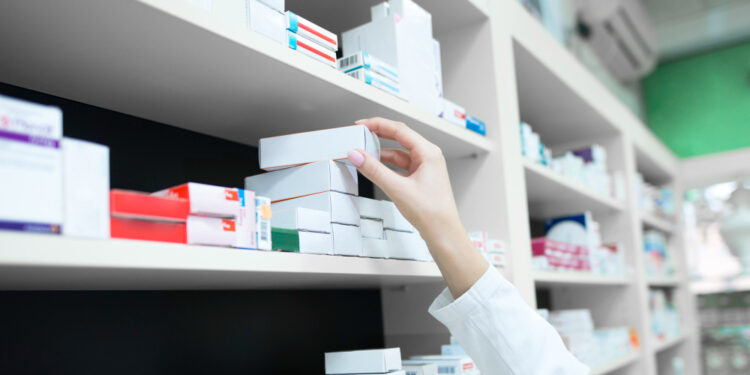 Varejo farmacêutico vê faturamento crescer; gasto médio e quantidade de clientes também aumentam