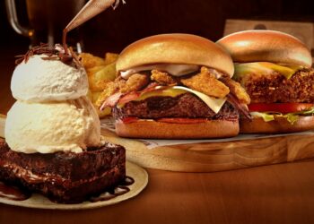Outback apresenta hambúrgueres inéditos em sua nova campanha 100% Bold