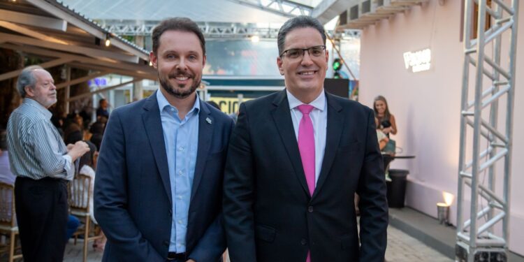 Homenagens marcam dois anos de restauração da Casa Rosada