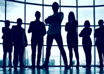 Maior feira de profissões do DF reúne embaixadas, universidades, empresas de intercâmbio e personalidades