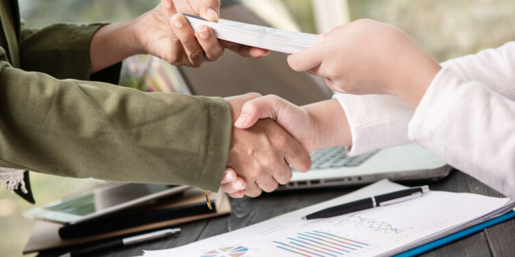O que é necessário para a validade de um empréstimo?