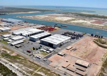 Porto do Açu (RJ) apresenta operação ao Estado de Goiás