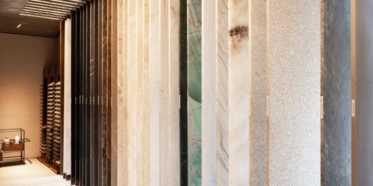 Gruta Mármores celebra 39 anos com reinauguração de seu showroom