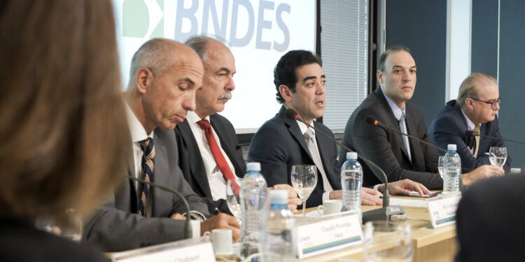 BNDES apoiará ferramenta para ajudar órgãos de controle a monitorar ações sobre mudanças climáticas